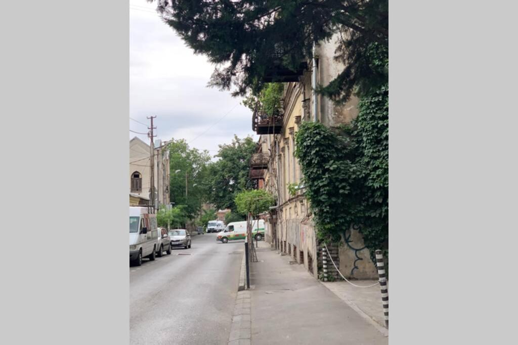 Private House , In The Middle Of The City, In 10 Min. To Fabrika Tiflis Dış mekan fotoğraf